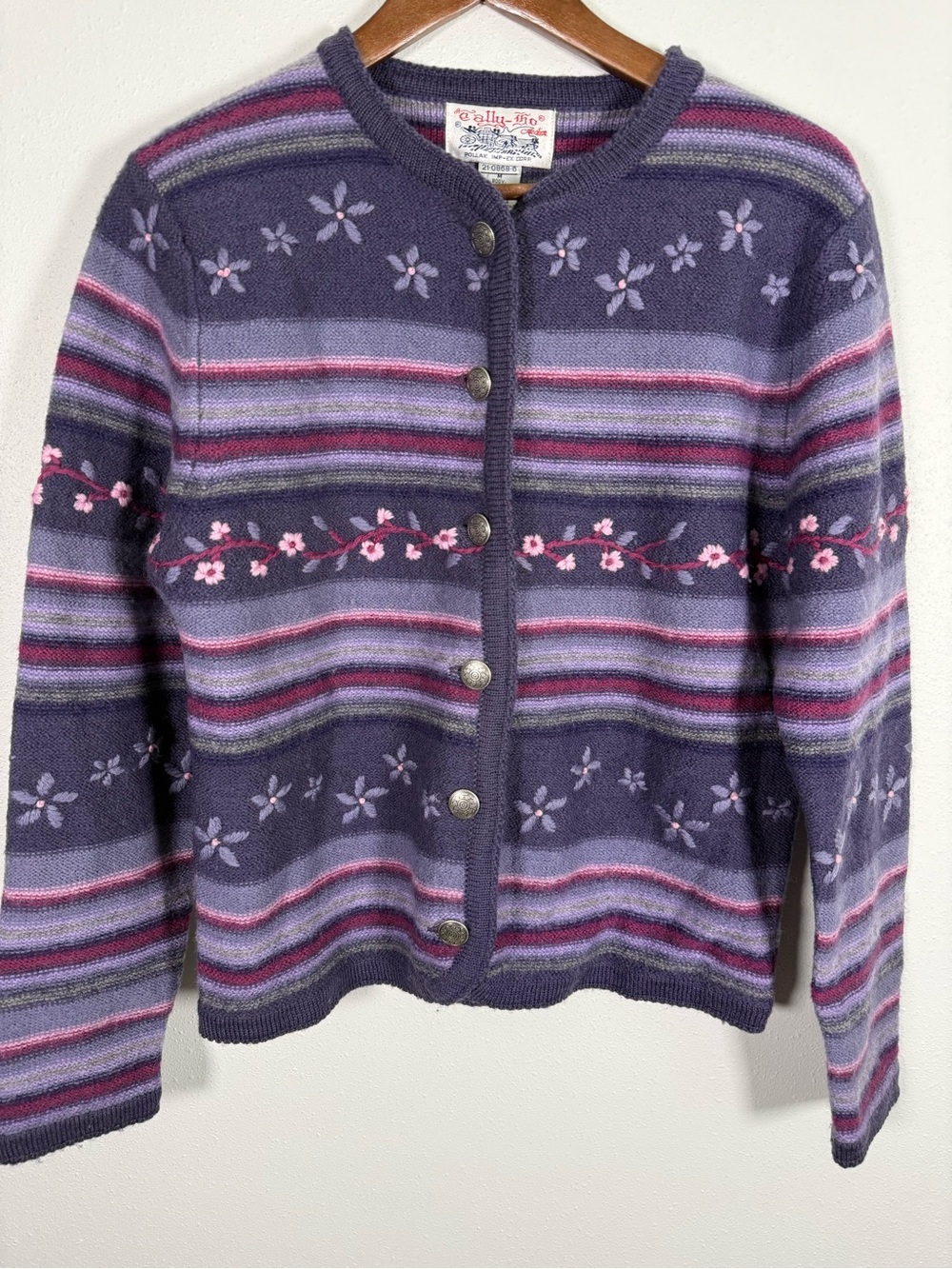 Vintage Tally-Ho 100% Wool Floral Embroidered Cardigan Purple 1990s